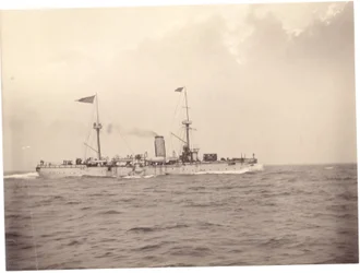 Le "Chih Yuan" en mer, vers 1886