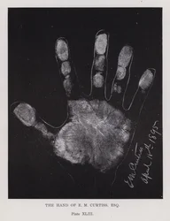 La main de E M Curtiss