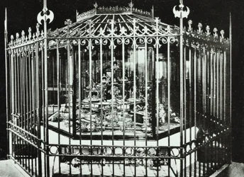 Tour de Londres, Tower Hill : Joyaux de la Couronne, 1890