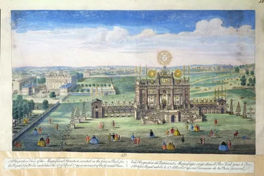 Vue en perspective de la structure magnifique érigée dans le Green Park pour les feux d