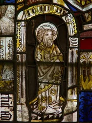 Un panneau dans la fenêtre est représentant Saint Pierre
