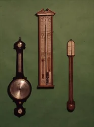 Collection de baromètres victoriens, vers 1880