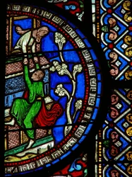 Détail de la fenêtre est de la chapelle de la Trinité représentant David fuyant la ville