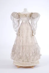 Robe de soirée, 1829