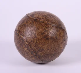 Ballon utilisé dans les premiers jeux de balle