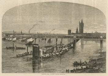 Vue générale du pont ferroviaire de Charing Cross