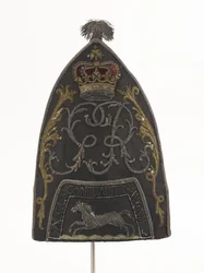 Casquette de grenadier, bataillon sud, milice du Hampshire, portée par le lieutenant J B Harrison