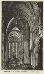 Intérieur de la cathédrale Sainte-Marie, vue vers l