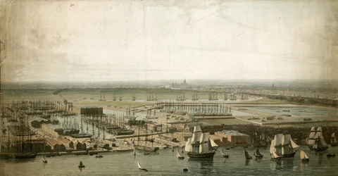 Docks de Londres, avec la cathédrale Saint-Paul au loin