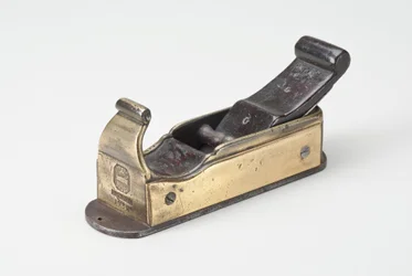 Rabot à onglet, 1739