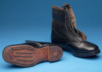 Paire de bottes de mineur Holdfast, début des années 1900