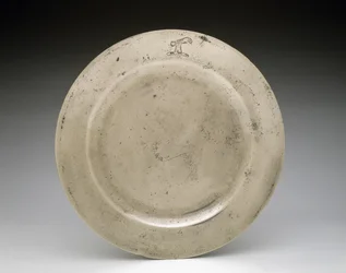 Assiette, vers 1750