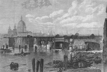 Progrès de la construction du nouveau pont de Blackfriars