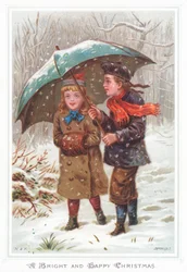 Marcher sous un parapluie dans une tempête de neige