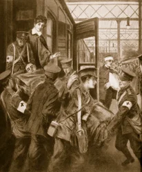Blessés de guerre arrivant à une gare de Londres, 1914-19