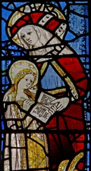 Fenêtre Ew représentant Sainte Anne et la Vierge Marie