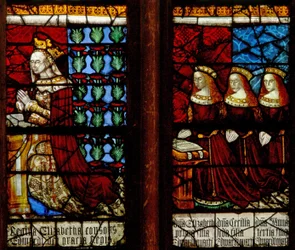 Fenêtre N-28 représentant la reine Élisabeth Woodville avec ses filles Anne, Catherine et Bridget