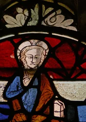 Fenêtre N6 représentant le Christ en majesté
