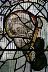 Fenêtre W représentant Saint Matthias