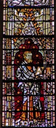 Fenêtre c6-7 représentant un saint