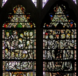 Fenêtre c7 représentant les funérailles de la Vierge Marie