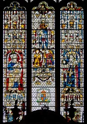 Fenêtre w12 représentant le Corpus Christi, Isaïe et le roi Edwin