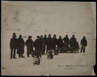 Fête du Nouvel An de la Banque Canadienne de Commerce, Dawson, Y.T., photographe, Hegg & Co., non datée (photo n/b)
