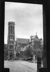 Façade et porche de Saint-Germain l