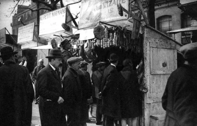 Foire de Ham sur le boulevard Richard Lenoir, Paris, 1931