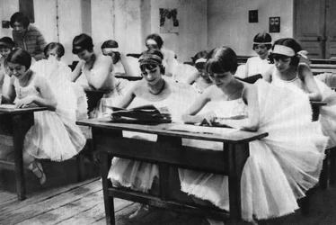 École de jeunes danseuses à l