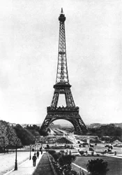 La tour Eiffel depuis le Trocadéro, Paris, 1931