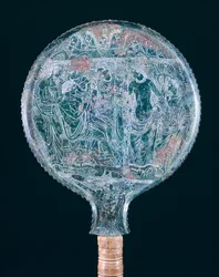 Miroir en bronze gravé, de Todi (Ombrie). Civilisation étrusque, IVe siècle av. J.-C.