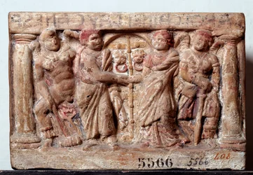 Civilisation étrusque : urne en terre cuite de Chiusi Italie - IIe siècle av. J.-C. Dim 20x30 cm. Florence, Museo Archeologico, inv 5566