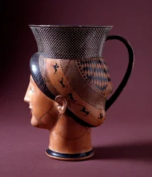 Civilisation étrusque : vase en argile