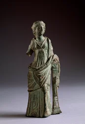 Civilisation étrusque : sculpture en bronze de « figure d