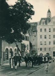 Procession funéraire, Merano, Tyrol du Sud, Italie, 1927