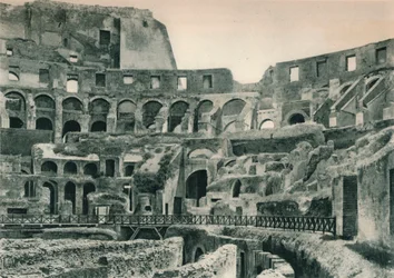 Intérieur du Colisée, Rome, Italie