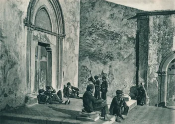 Repos devant une église, Taormina, Sicile, Italie, 1927