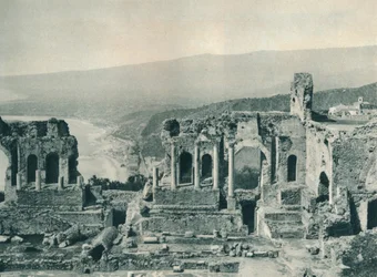 Scène et loge du Théâtre grec, Taormina, Sicile, Italie, 1927
