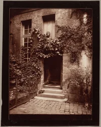 Cour à Rouen