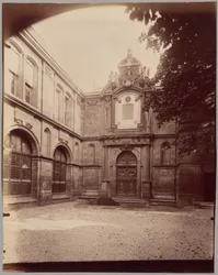 [Petit Luxembourg, porte de l