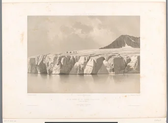 Vue sur le lac Märjelensee et le glacier d