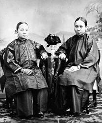 Jeunes filles de Hong Kong, vers les années 1870