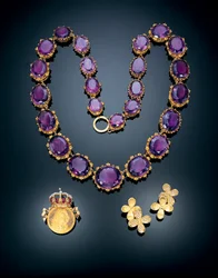 Collier, vers 1870