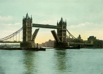 Le Tower Bridge, vers 1900