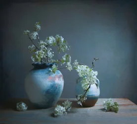 Nature morte aux fleurs blanches