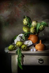 Nature morte rustique aux artichauts