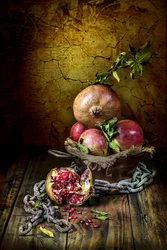 Nature morte rustique aux grenades
