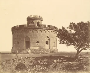 Batterie du mât de drapeau