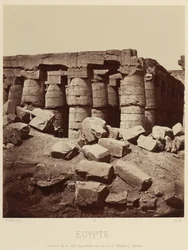 Colonnes de la salle hypostyle, vue du nord. [Karnak, Thèbes]